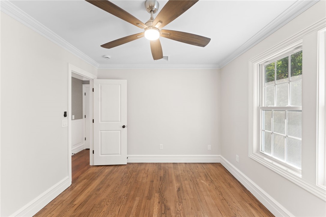 4 Shore Road Westerly, RI 02891 - Photo 28 of 50