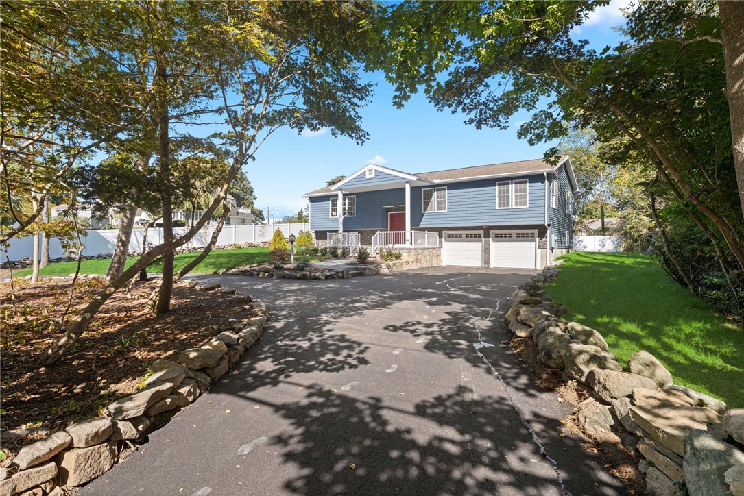 4 Shore Road Westerly, RI 02891 - Photo 4 of 50