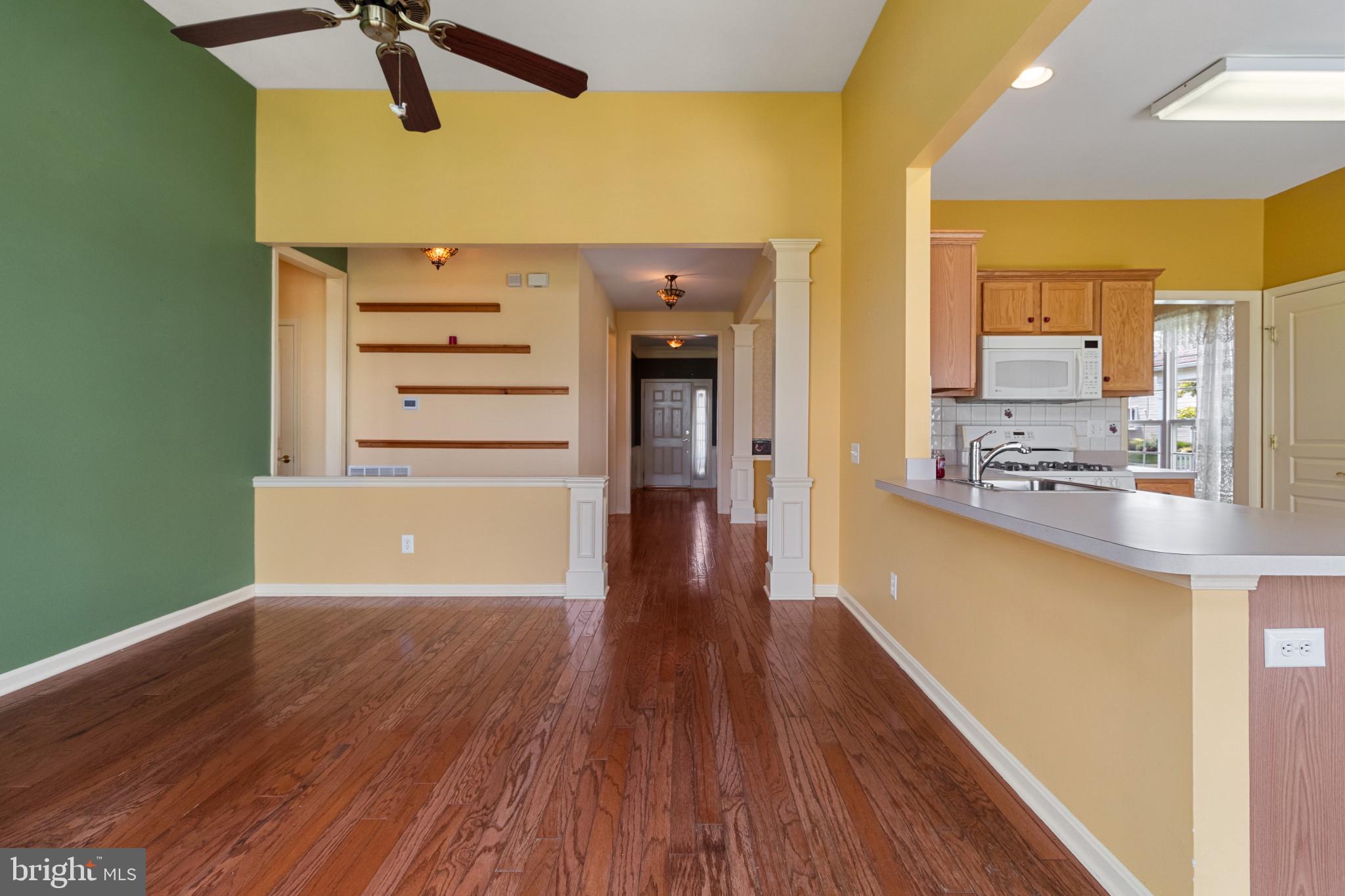 19 Emery Way Delanco, NJ 08075 - Photo 11 of 25 Den Facing Front of House