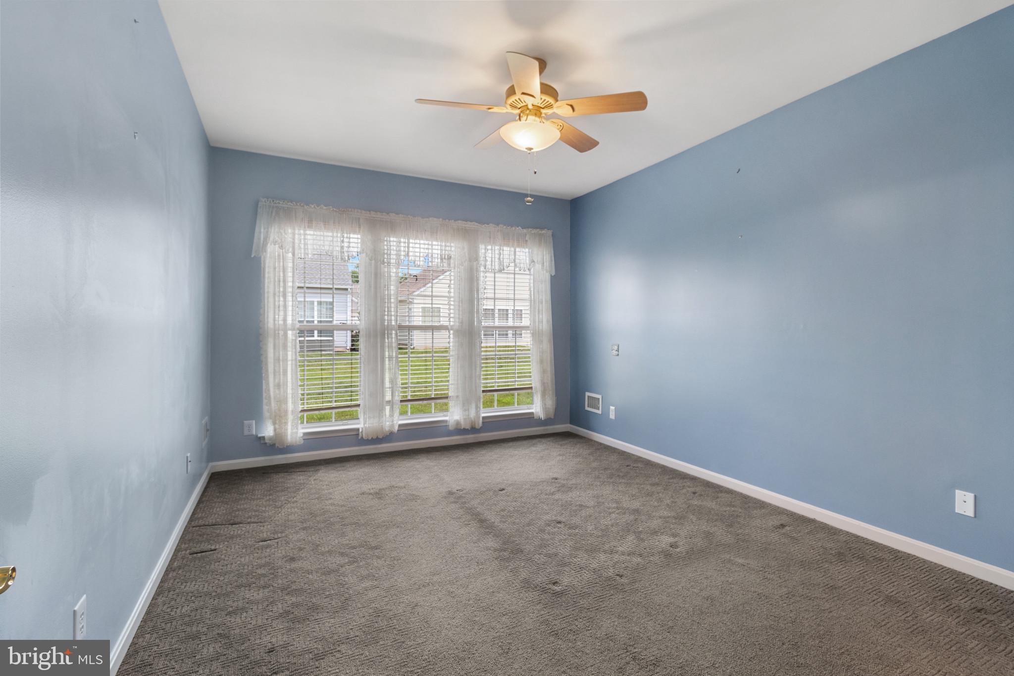 19 Emery Way Delanco, NJ 08075 - Photo 18 of 25 Main Bedroom