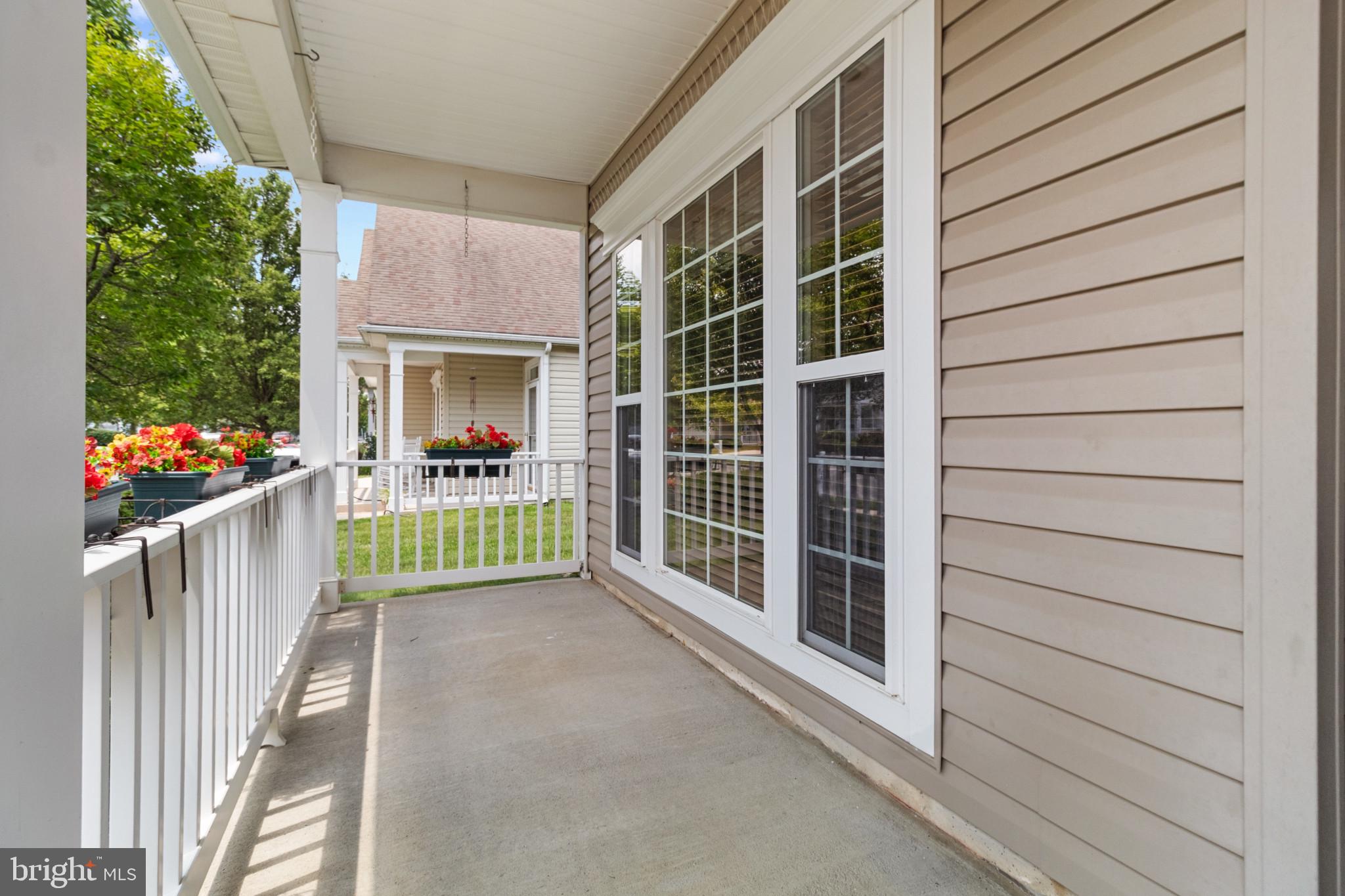 19 Emery Way Delanco, NJ 08075 - Photo 4 of 25 Inviting Front Porch