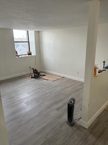 $1,800 | 34 Newhall Street, Unit 310, Lowell, MA 01852