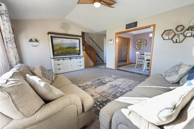 $314,900 | 633 17th Street South, Sartell, MN 56377