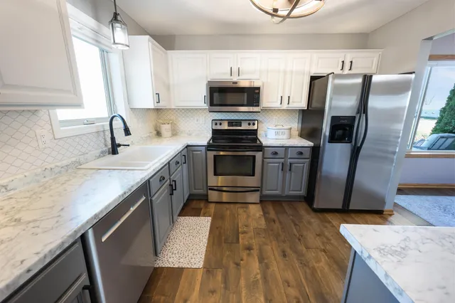 $314,900 | 633 17th Street South, Sartell, MN 56377