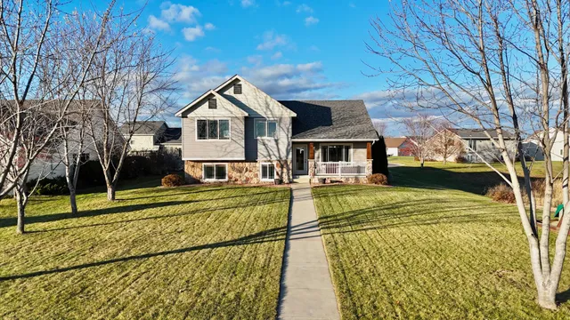 $314,900 | 633 17th Street South, Sartell, MN 56377