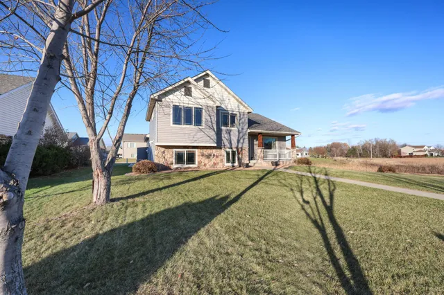 $314,900 | 633 17th Street South, Sartell, MN 56377