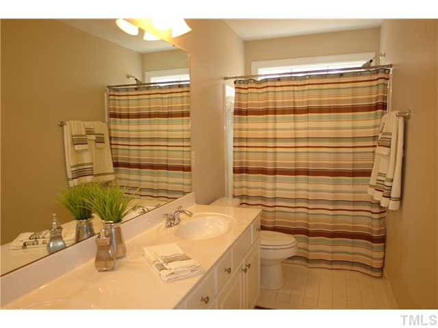 2808 Sunnystone Way Raleigh, NC 27613 - Photo 16 of 21 Photo 16