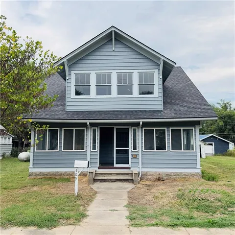 $199,999 | 409 West Miller Street, Appleton City, MO 64724