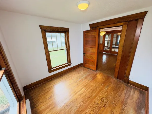 $194,999 | 409 West Miller Street, Appleton City, MO 64724