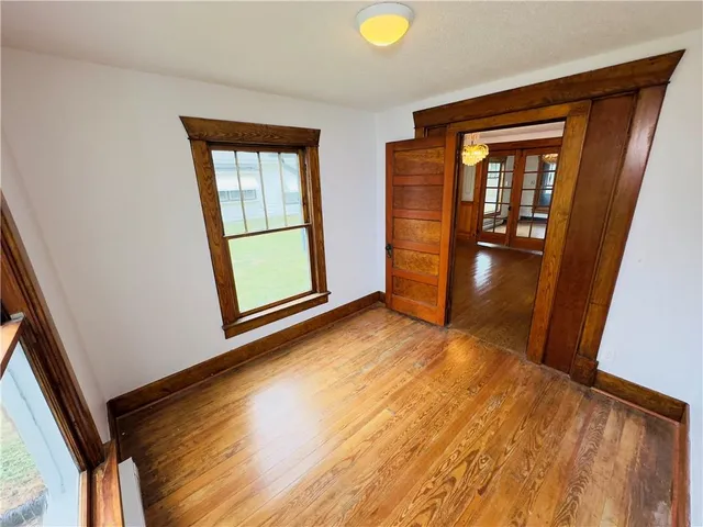 $199,999 | 409 West Miller Street, Appleton City, MO 64724