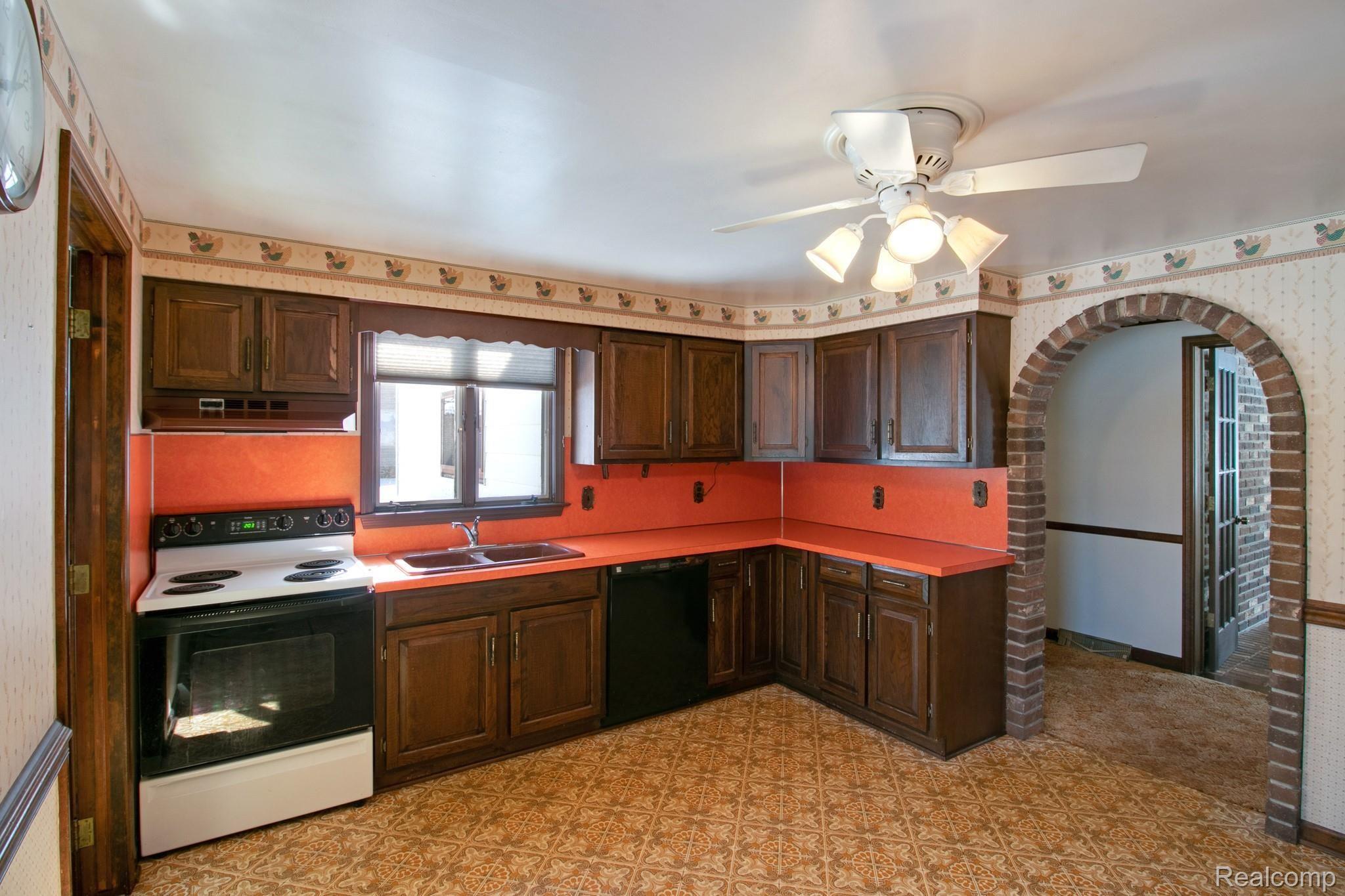 19754 Fry Road Northville, MI 48167 - Photo 17 of 35 Kitchen appliances included