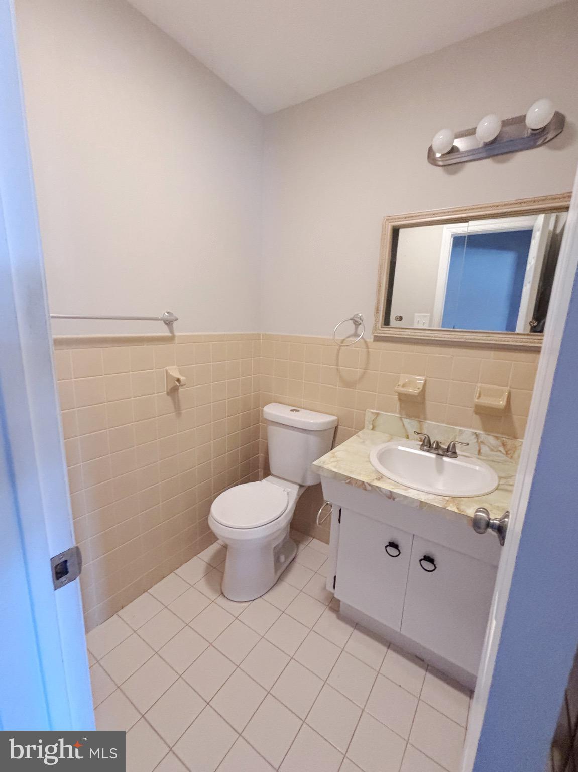 2044 Yardville Hamilton Square Road Hamilton, NJ 08690 - Photo 8 of 19 Bathroom