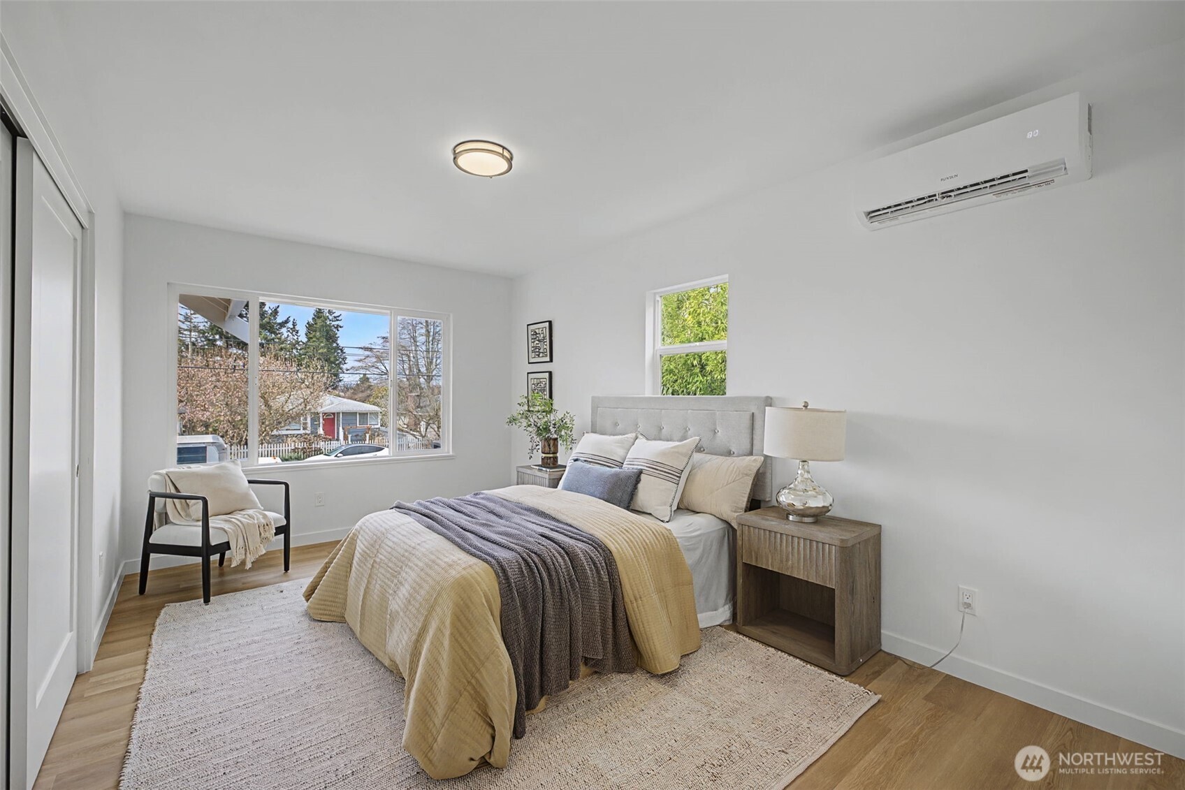 8844 16th Avenue Southwest Seattle, WA 98106 - Photo 13 of 35