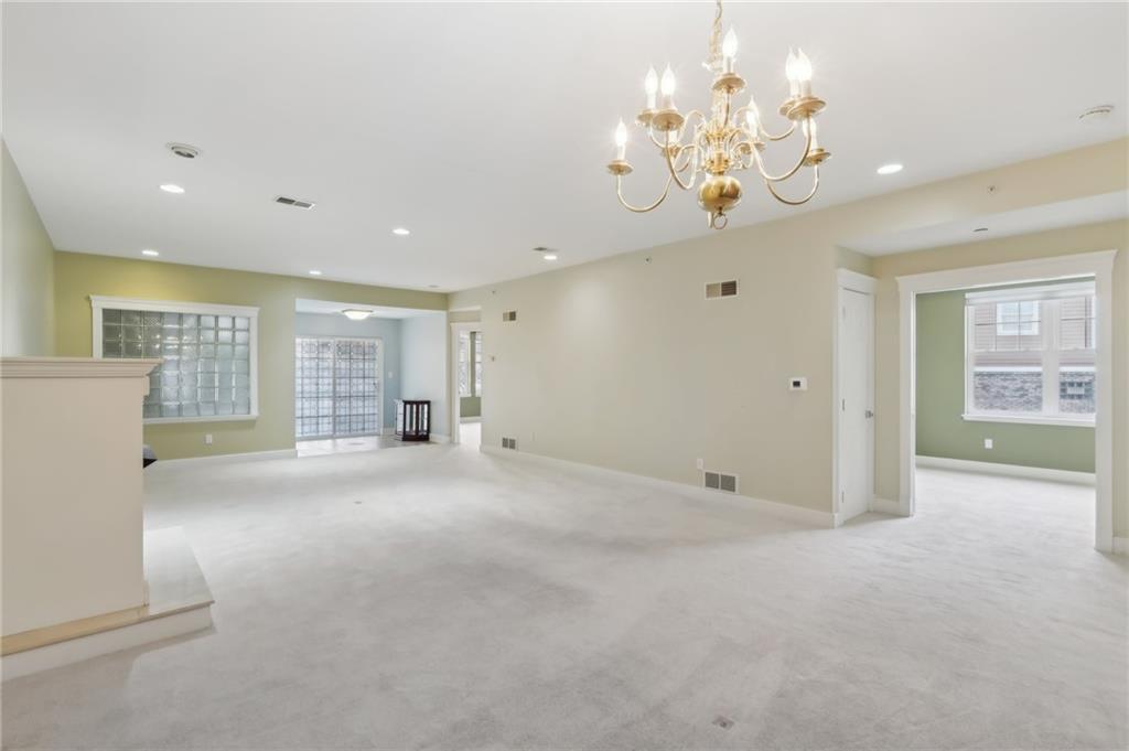 246 Berkeley Way Monroeville, PA 15146 - Photo 6 of 38 Gallery Image 6