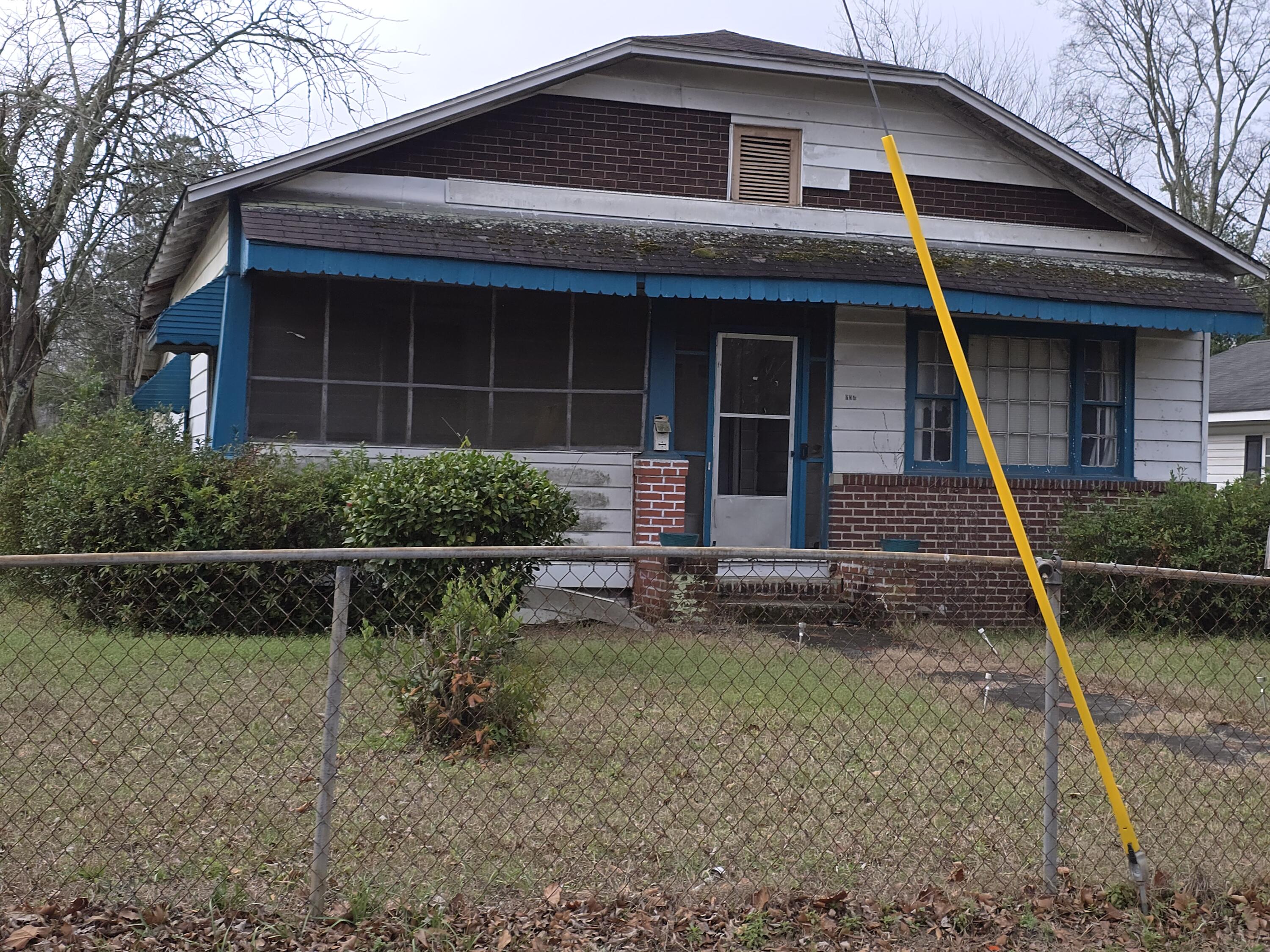234 West Williams Street Sumter, SC 29150 - Photo 1 of 22