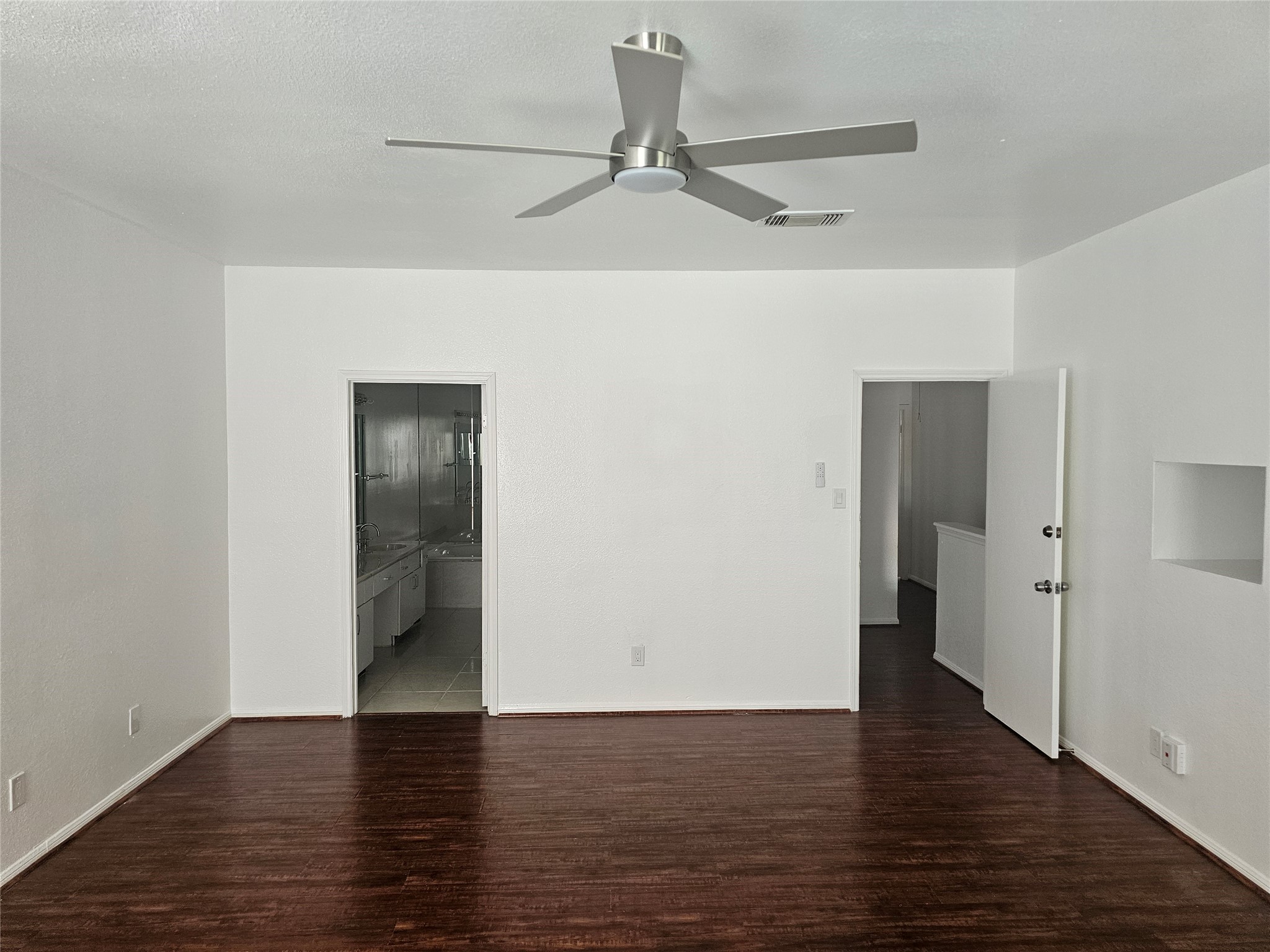6000 Reims Road, Unit 2003 Houston, TX 77036 - Photo 11 of 14 Gallery Image 11
