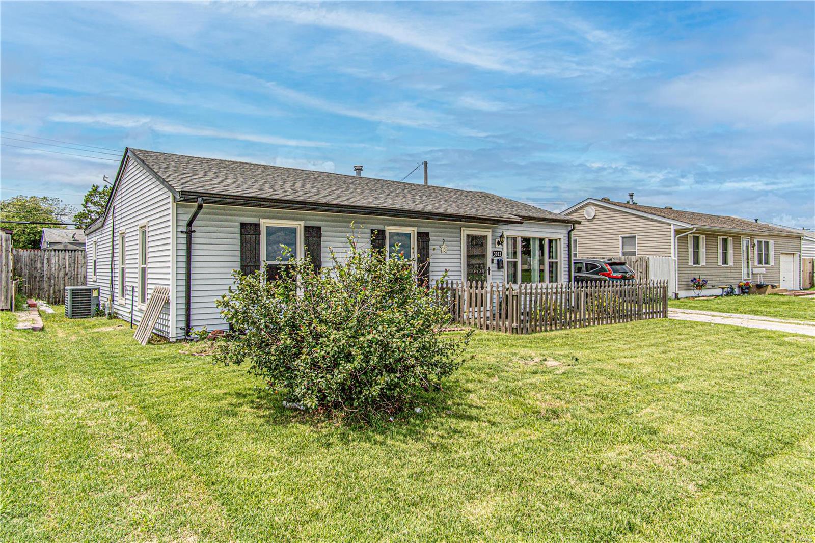 3013 Maryville Road Granite City, IL 62040 - Photo 3 of 26 Gallery Image 3