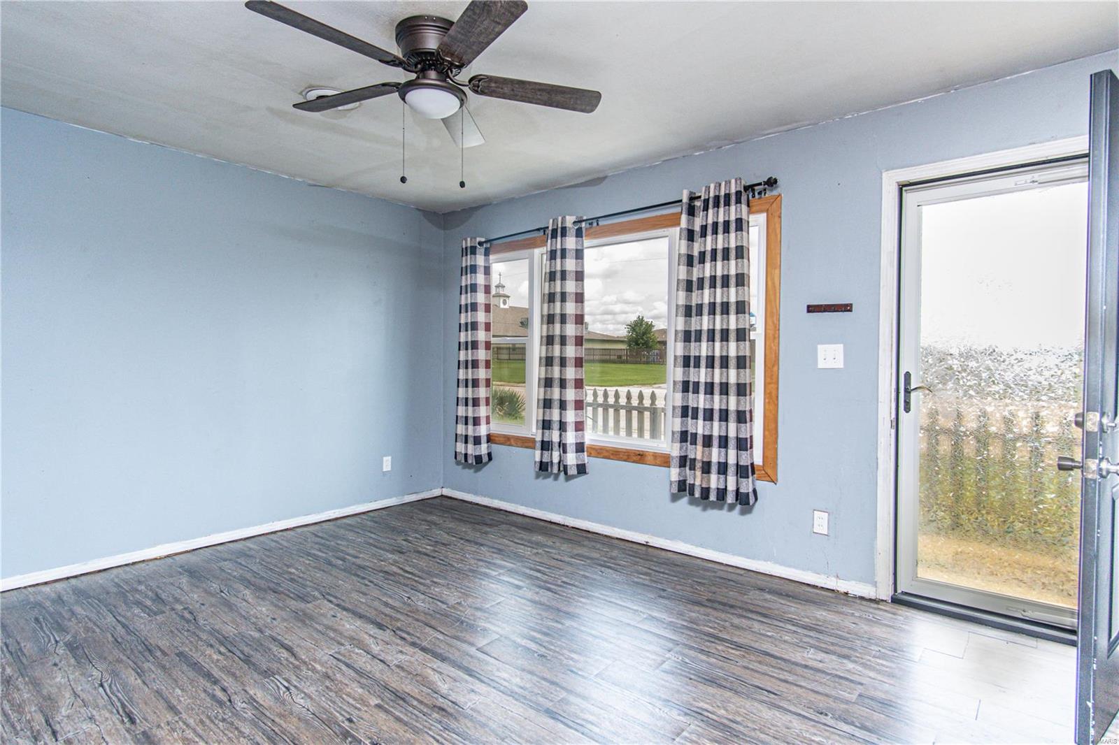 3013 Maryville Road Granite City, IL 62040 - Photo 6 of 26 Gallery Image 6
