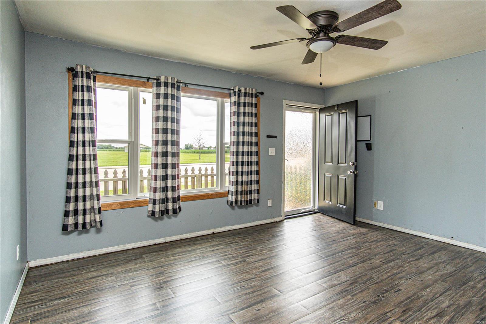 3013 Maryville Road Granite City, IL 62040 - Photo 7 of 26 Gallery Image 7
