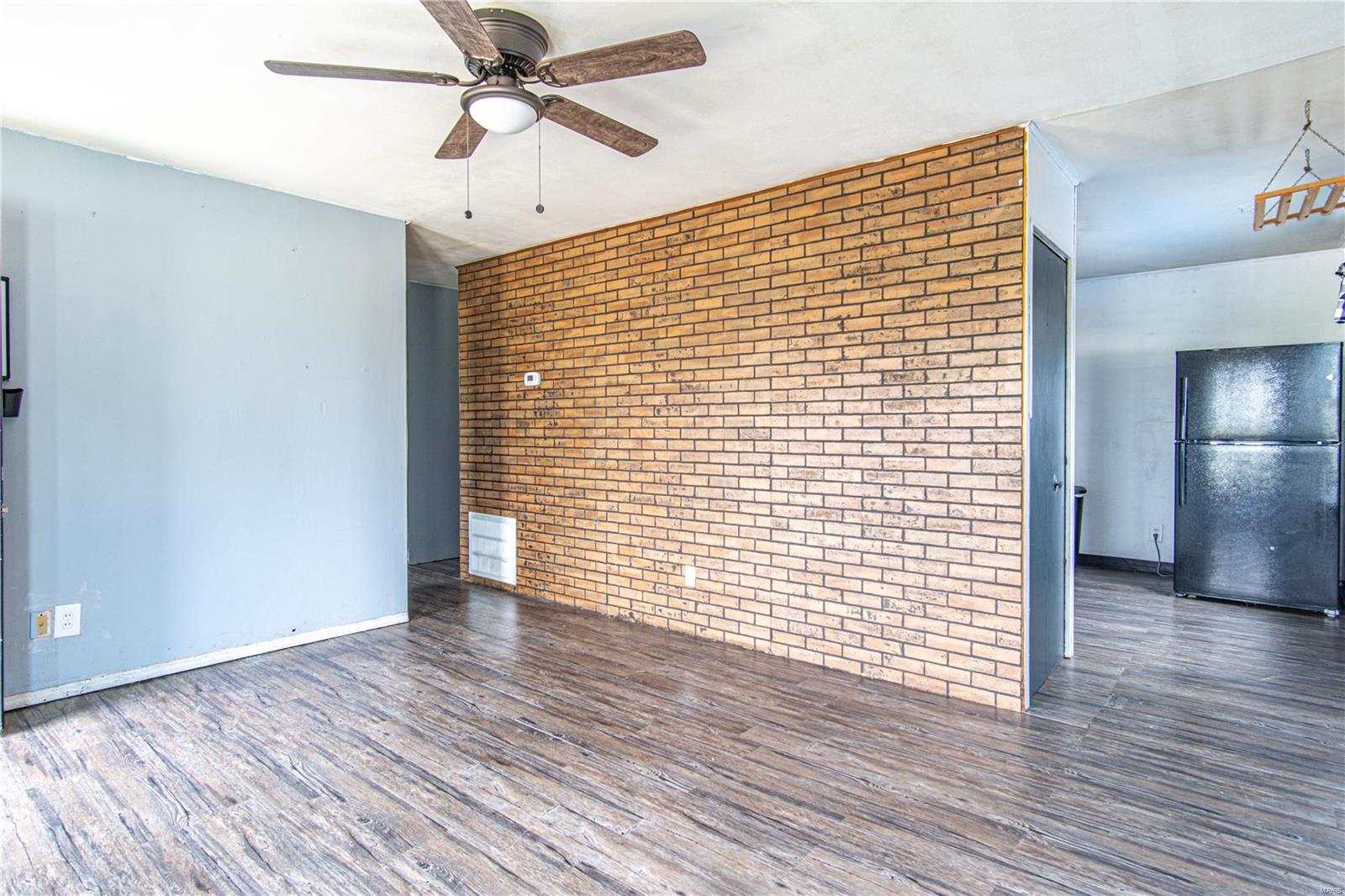 3013 Maryville Road Granite City, IL 62040 - Photo 8 of 26 Gallery Image 8