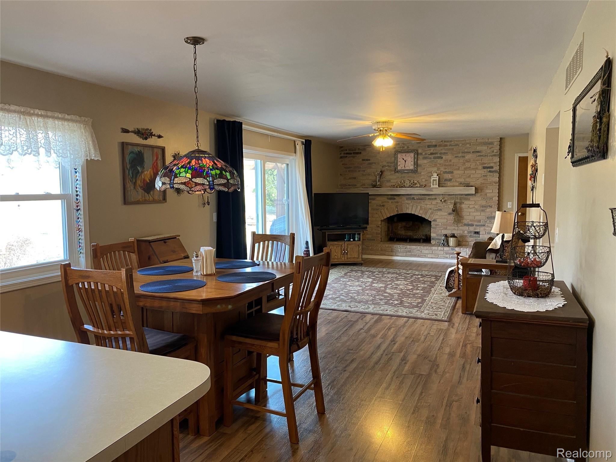270 South Kern Road Fowlerville, MI 48836 - Photo 55 of 55 Kitchen, Dining Room, & Family Room Have An Open Floor Plan!