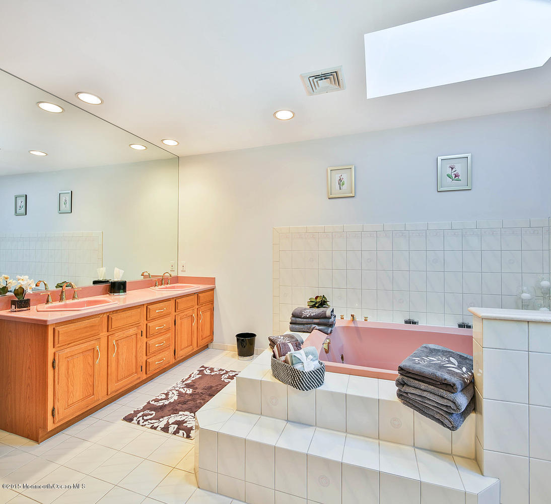 1624 Rustic Court Neptune, NJ 07753 - Photo 46 of 52 1624 Rustic Ct Wall Township-large-042-1