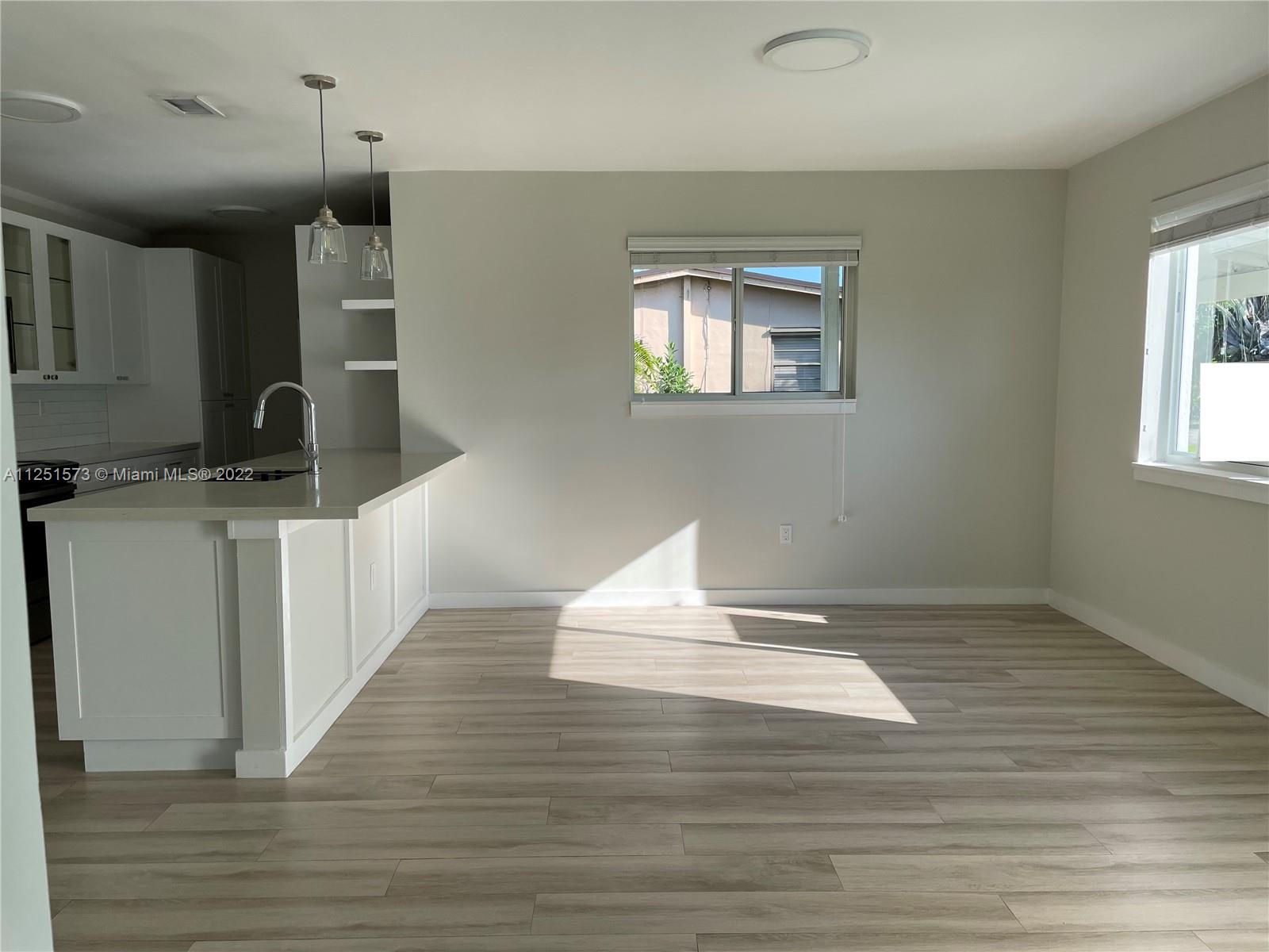 4152 Southwest 98th Avenue, Unit 4152 Miami, FL 33165 - Photo 4 of 15