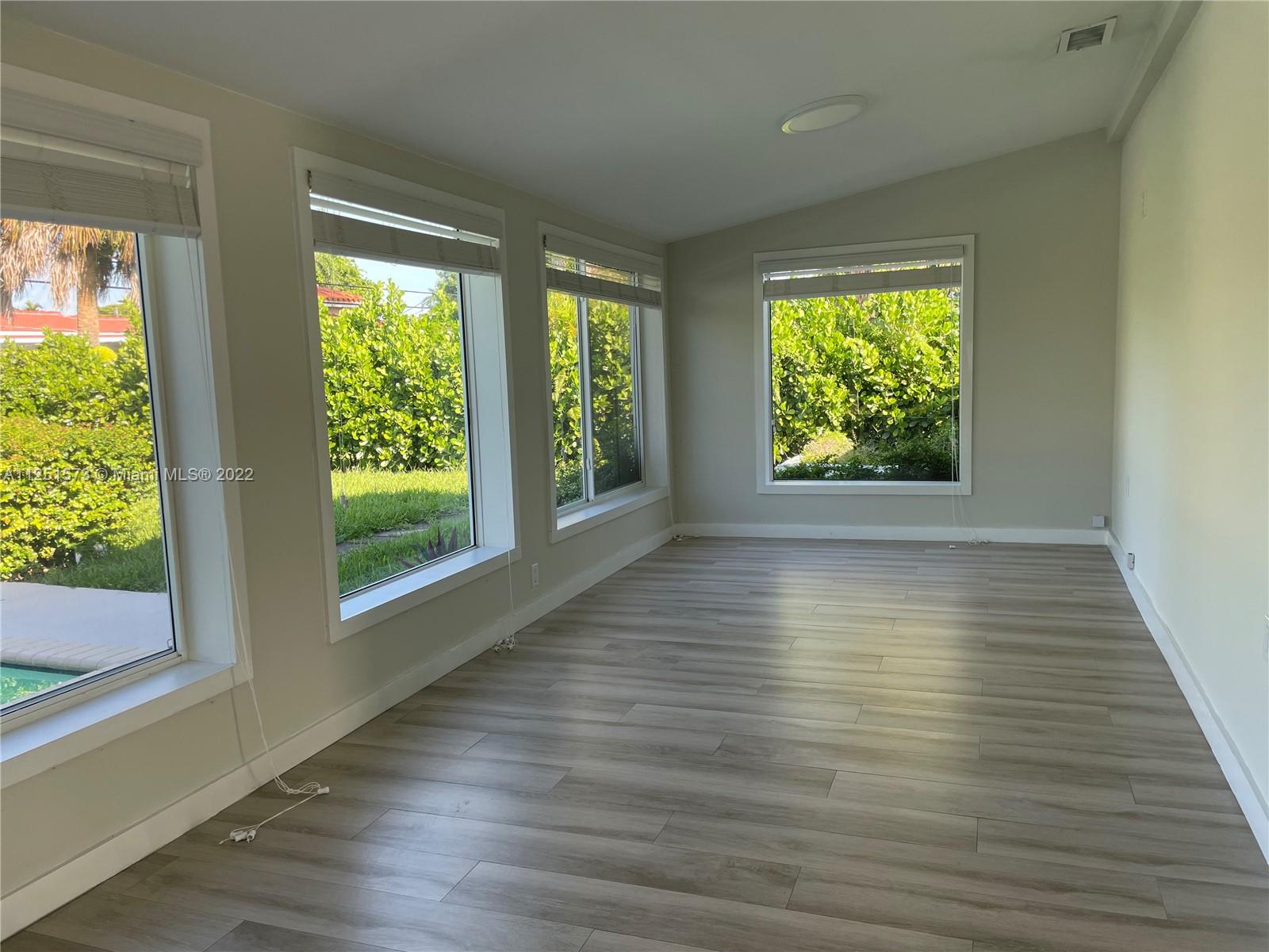 4152 Southwest 98th Avenue, Unit 4152 Miami, FL 33165 - Photo 7 of 15