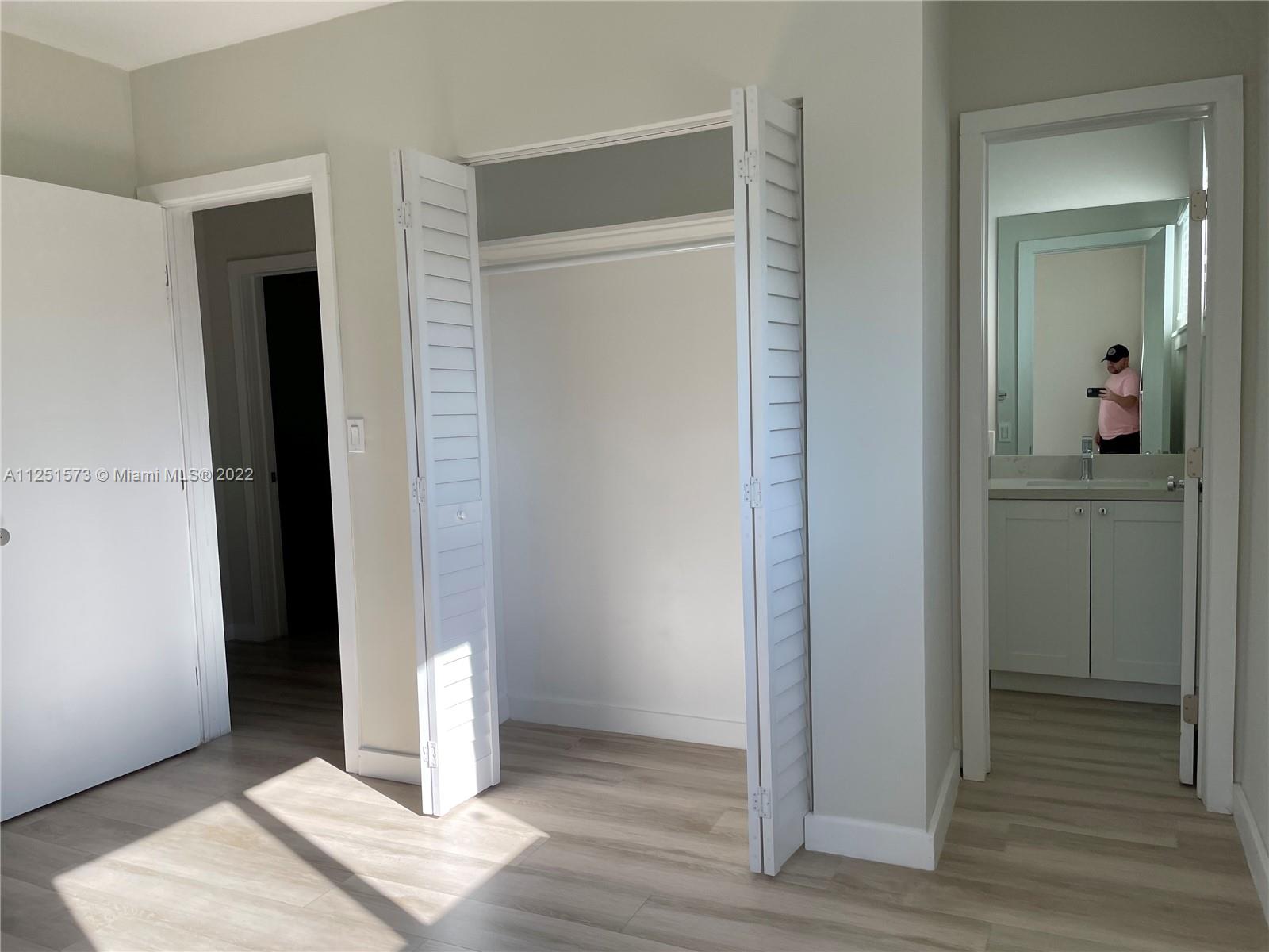 4152 Southwest 98th Avenue, Unit 4152 Miami, FL 33165 - Photo 10 of 15