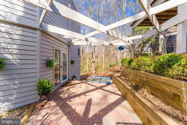$1,050,000 | 2118 Owls Cove Lane, Reston, VA 20191