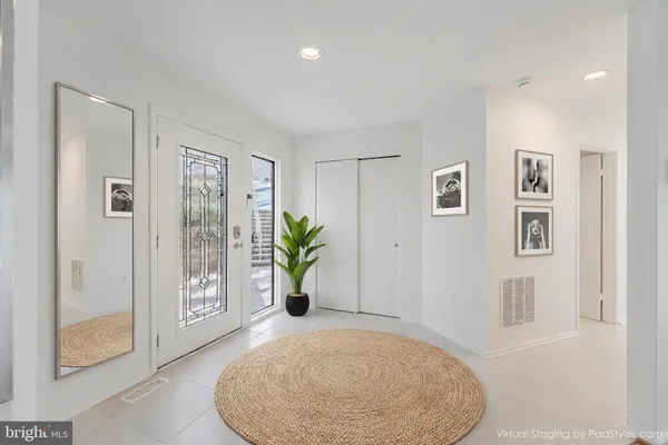 $1,050,000 | 2118 Owls Cove Lane, Reston, VA 20191