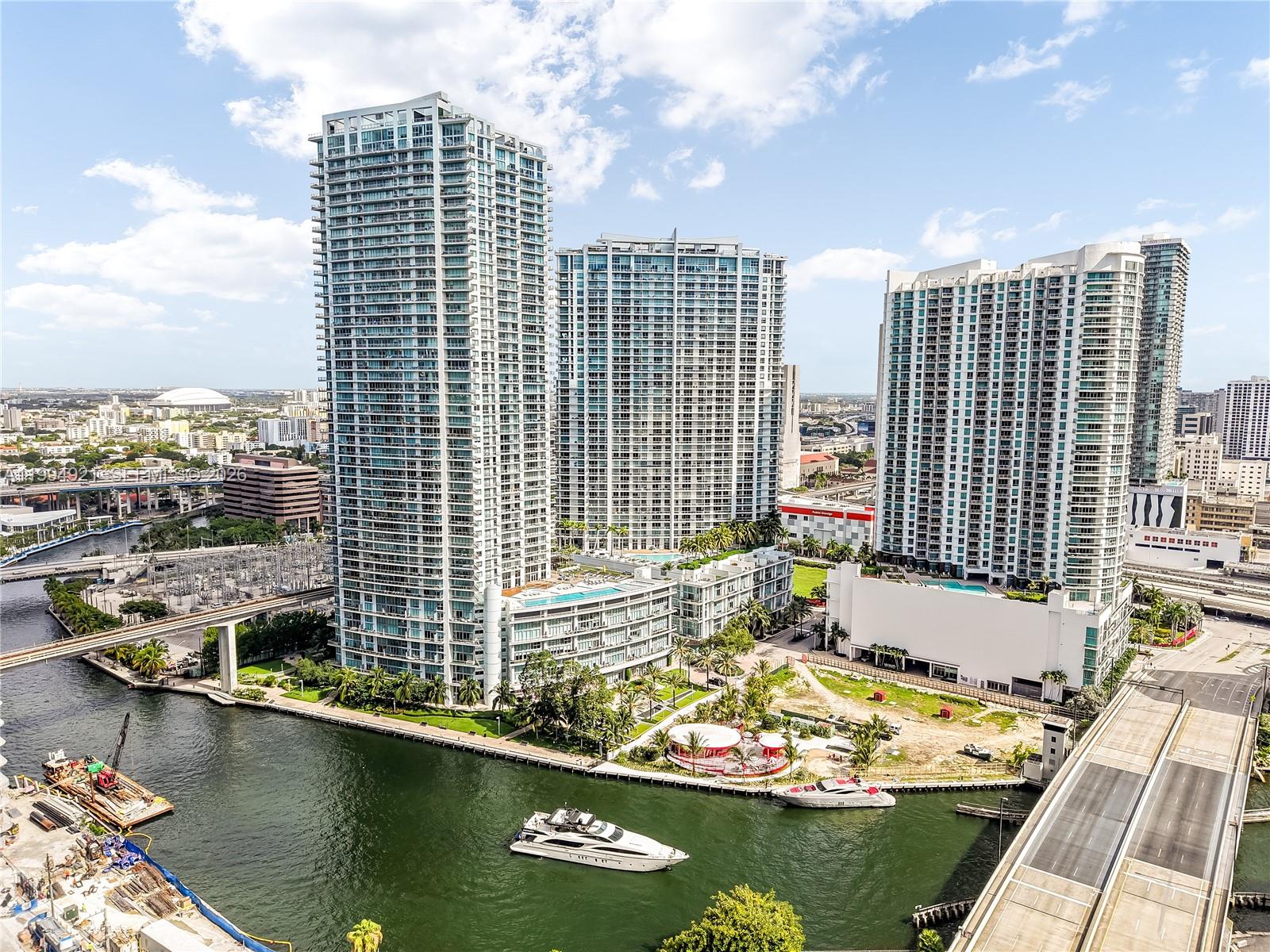 90 Southwest 3rd Street, Unit 3003 Miami, FL 33130 - Photo 1 of 48 Photo 1