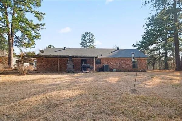 $145,000 | 124 Golden Lane, Pollock, LA 71467