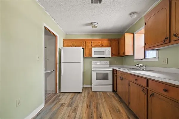 $145,000 | 124 Golden Lane, Pollock, LA 71467