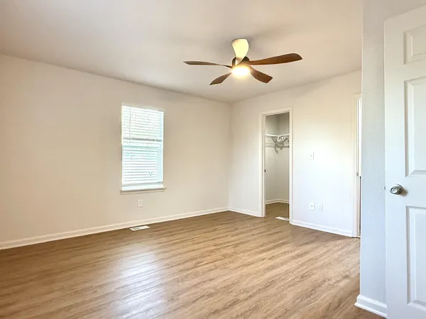 $1,000 | 3118 37th Street, Unit REAR, Lubbock, TX 79413