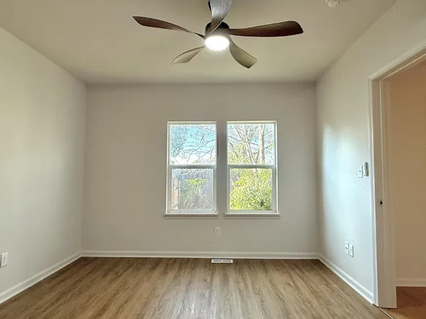 $1,000 | 3118 37th Street, Unit REAR, Lubbock, TX 79413