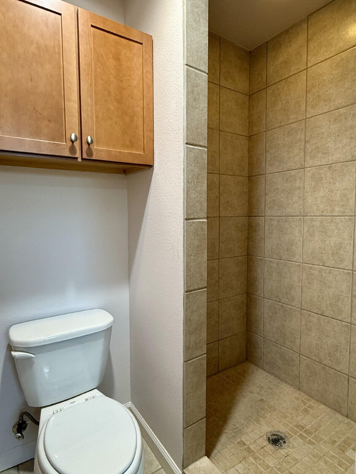 3118 37th Street, Unit B Lubbock, TX 79413 - Photo 17 of 21 a bathroom with a toilet