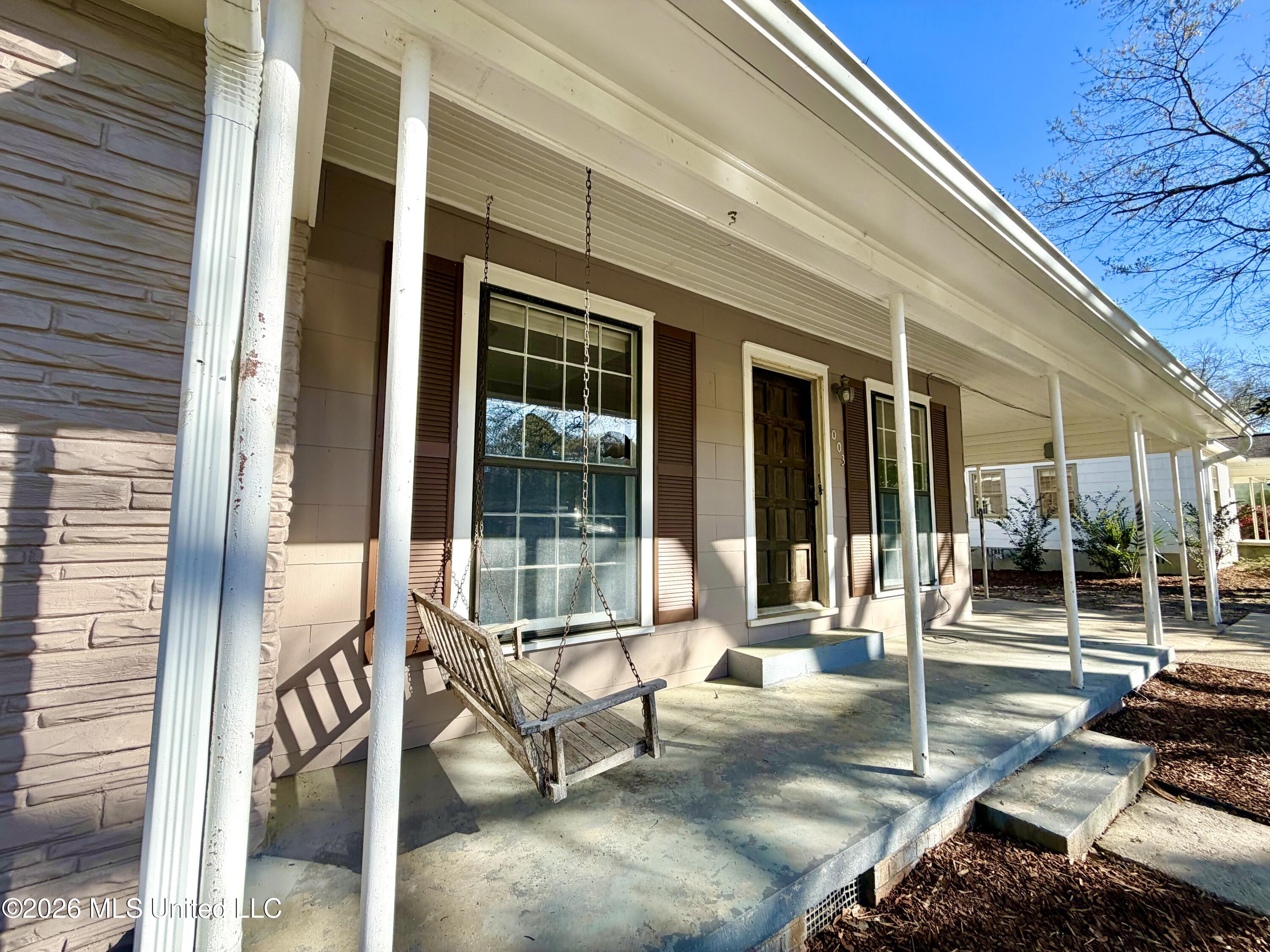 1003 South Jackson Street Brookhaven, MS 39601 - Photo 5 of 20 IMG_5932