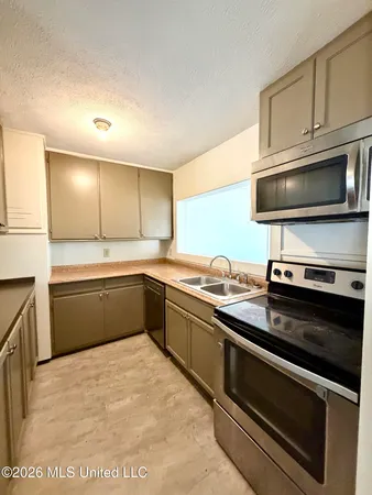 $139,000 | 1003 South Jackson Street, Brookhaven, MS 39601