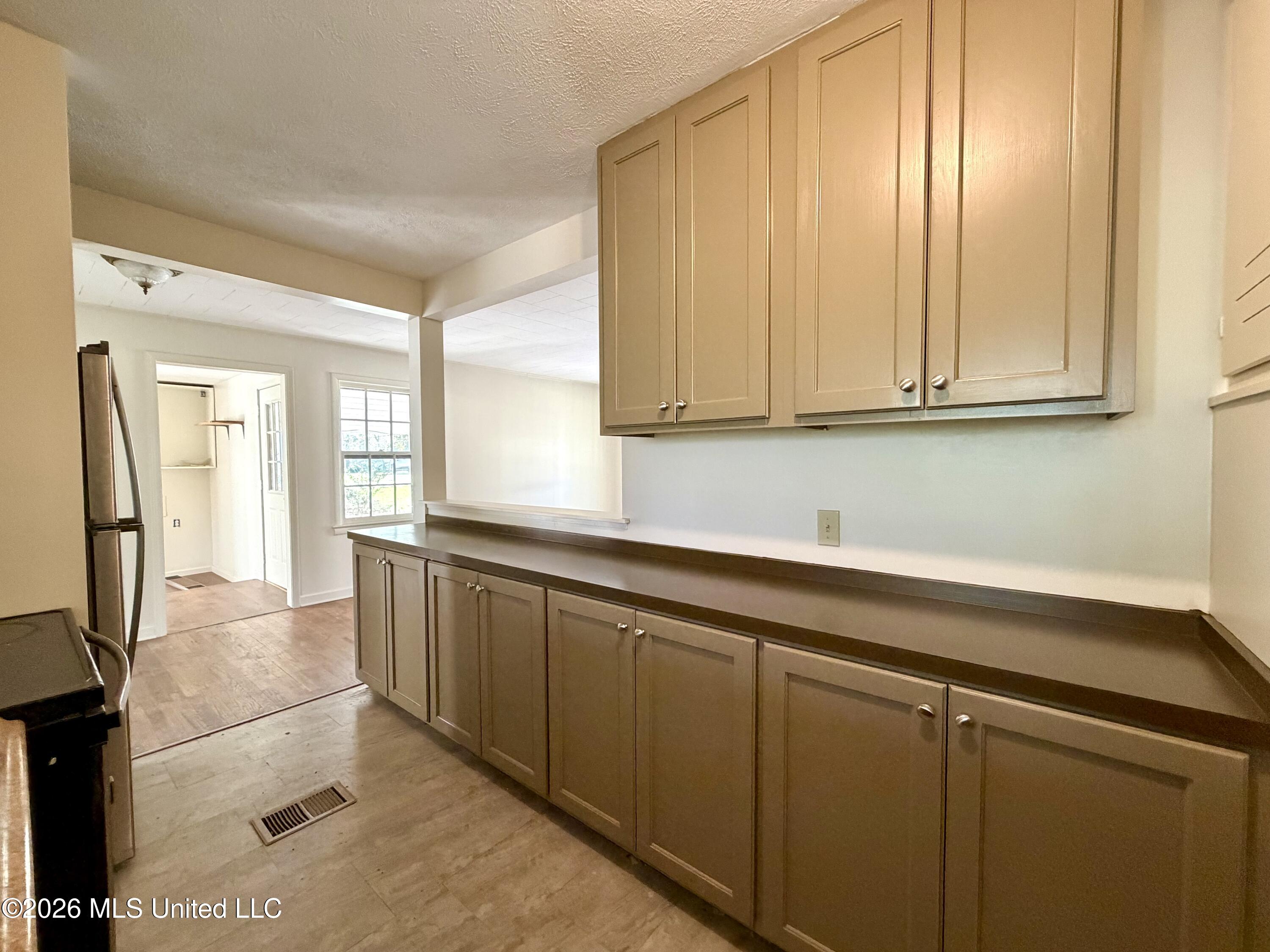 1003 South Jackson Street Brookhaven, MS 39601 - Photo 8 of 20 IMG_5910