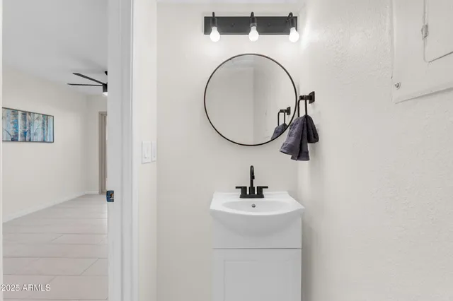 $1,690 | 286 West Palomino Drive, Unit 150, Chandler, AZ 85225