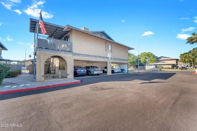 $1,690 | 286 West Palomino Drive, Unit 150, Chandler, AZ 85225