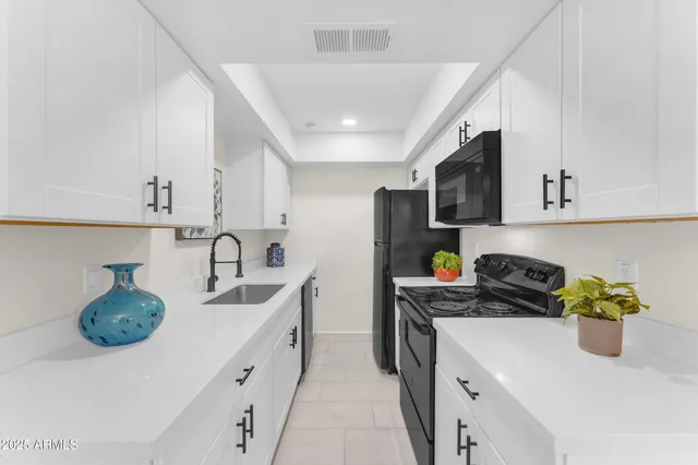 $1,690 | 286 West Palomino Drive, Unit 150, Chandler, AZ 85225