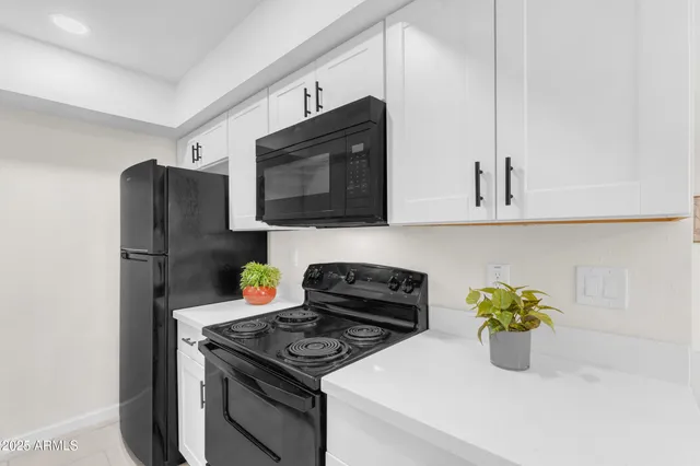 $1,690 | 286 West Palomino Drive, Unit 150, Chandler, AZ 85225