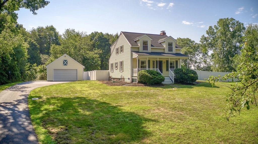 218 South Cross Road Haverhill, MA 01835 - Photo 2 of 28