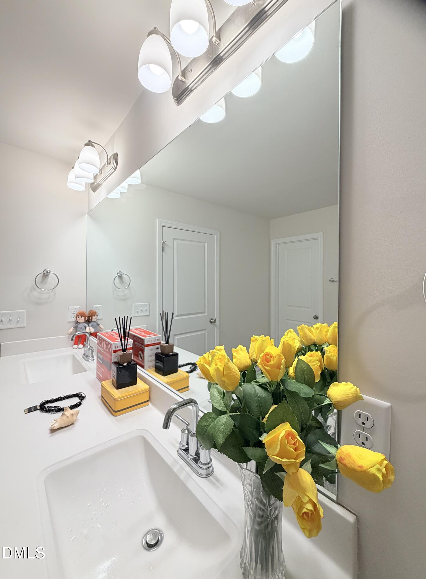 46 Coffee Tree Circle Clayton, NC 27527 - Photo 25 of 36 Bathroompic3