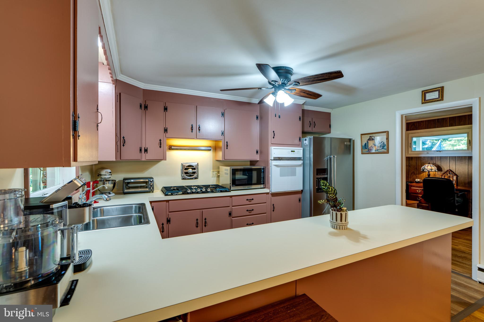 600 Kissel Hill Road Lititz, PA 17543 - Photo 15 of 30 a kitchen with stainless steel appliances a stove refrigerator sink and stove