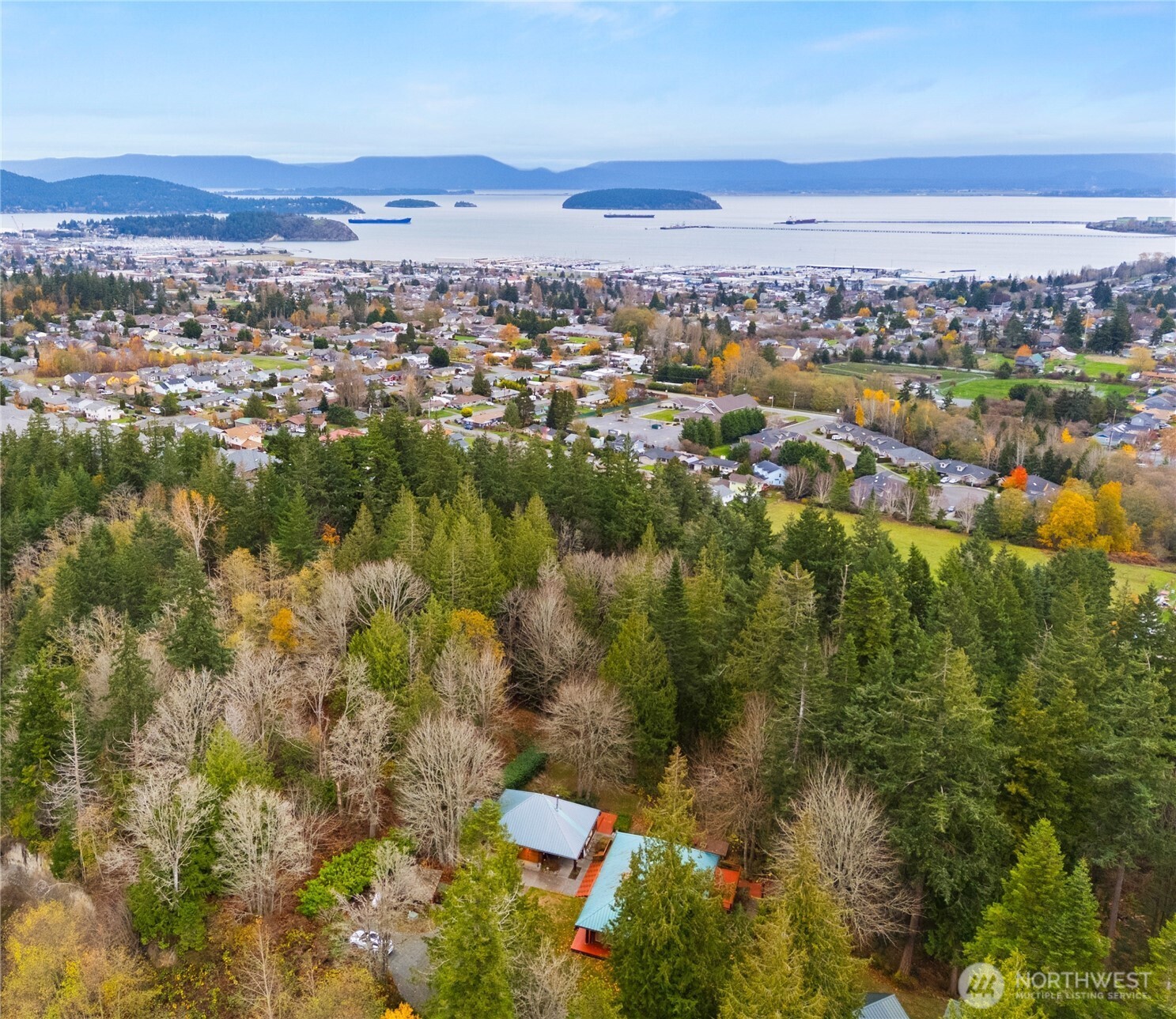 2204 41st Street Anacortes, WA 98221 - Photo 36 of 37 a view of city and mountain