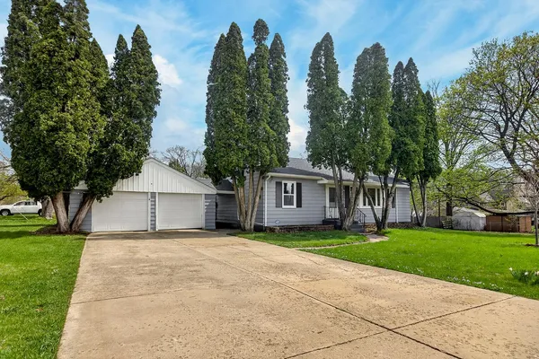 $169,000 | 1706 Warren Road, Rockford, IL 61108