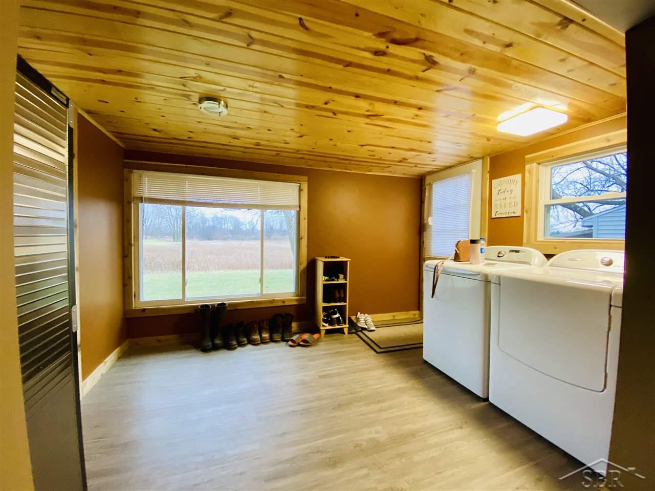 3143 South Poseyville Road Midland, MI 48640 - Photo 7 of 27